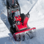 Honda HSS 1380 ET tracked snow blower